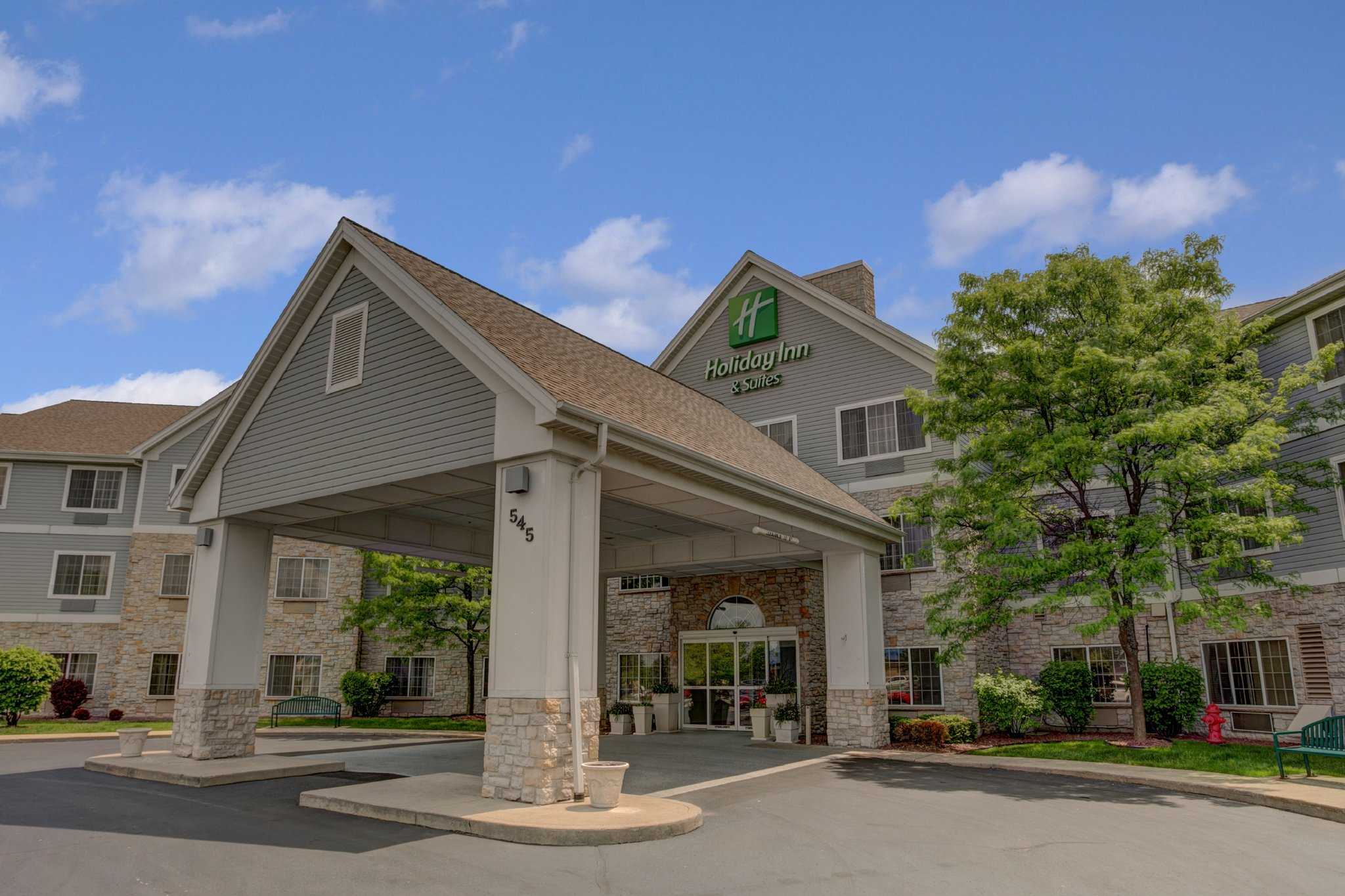 Holiday Inn & Suites Milwaukee Airport in มิลวอกี, WI