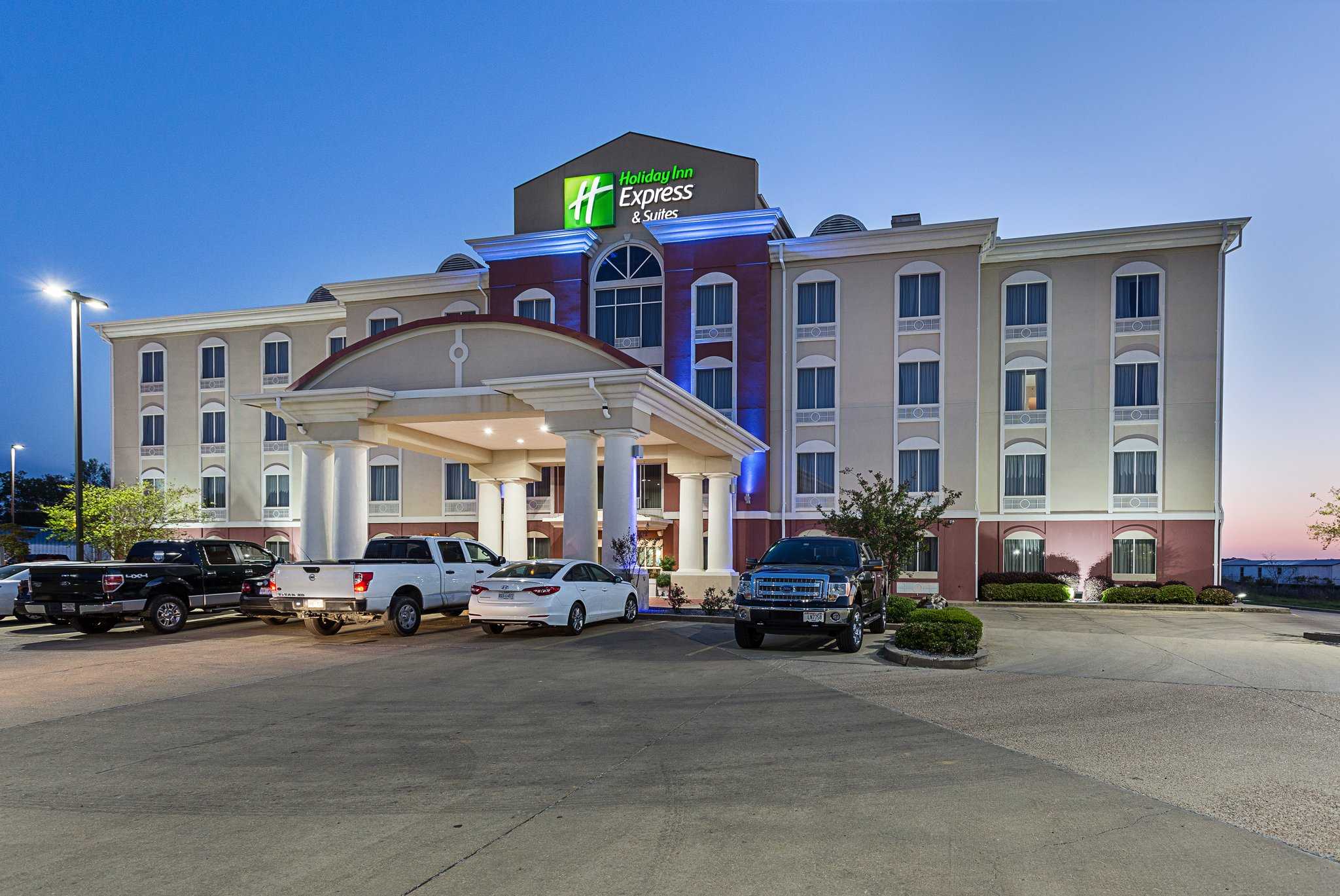 Holiday Inn Express Hotel & Suites Byram в Байрам, MS