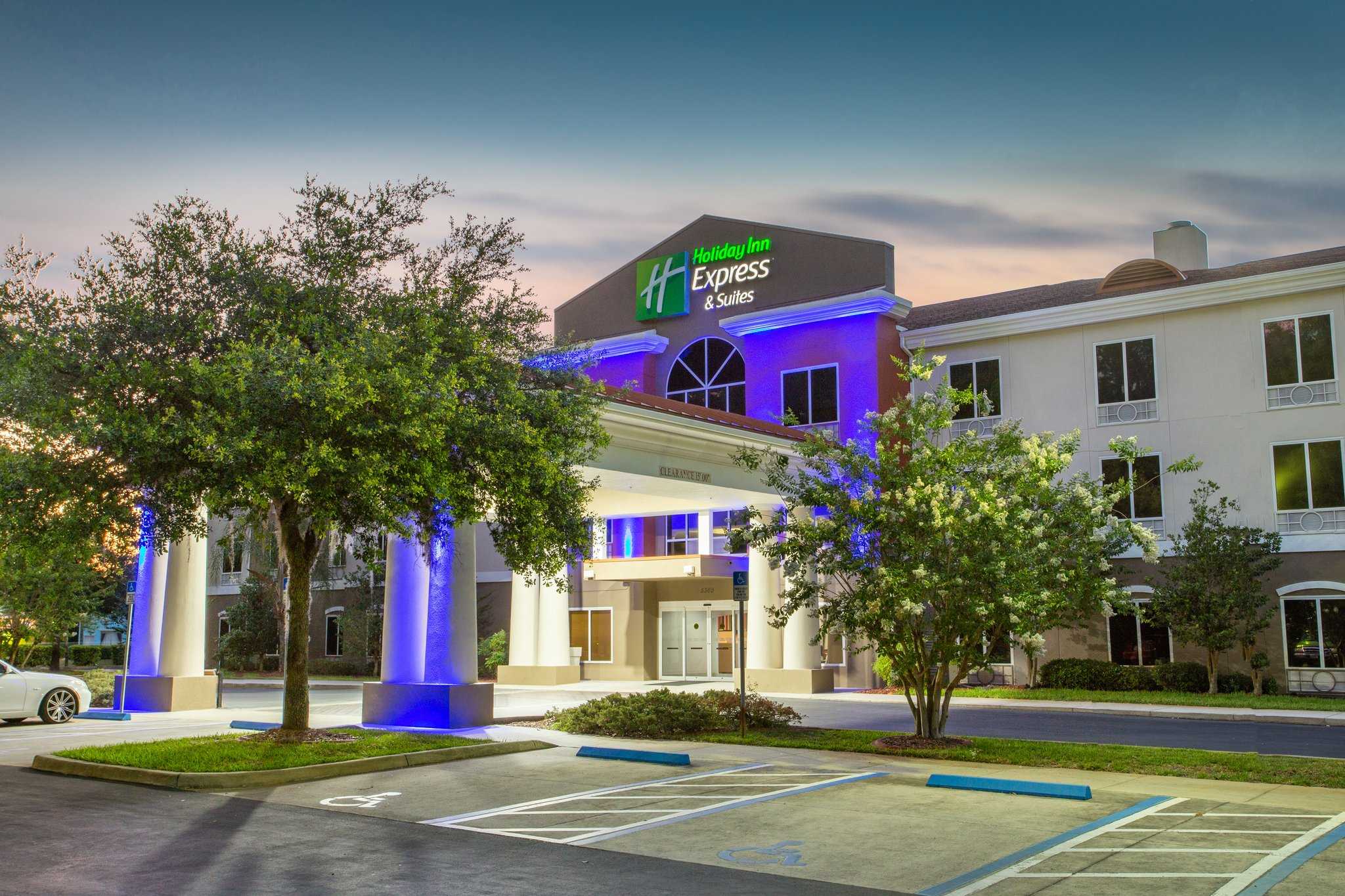 Holiday Inn Express Hotel & Suites Silver Springs-Ocala em Silver Springs, FL