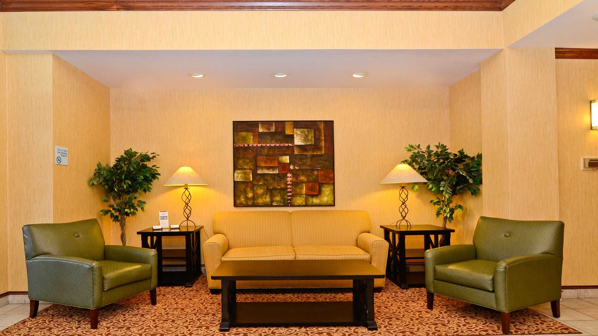 Holiday Inn Express Hotel & Suites Fort Atkinson in ฟอร์ตแอตคินสัน, WI