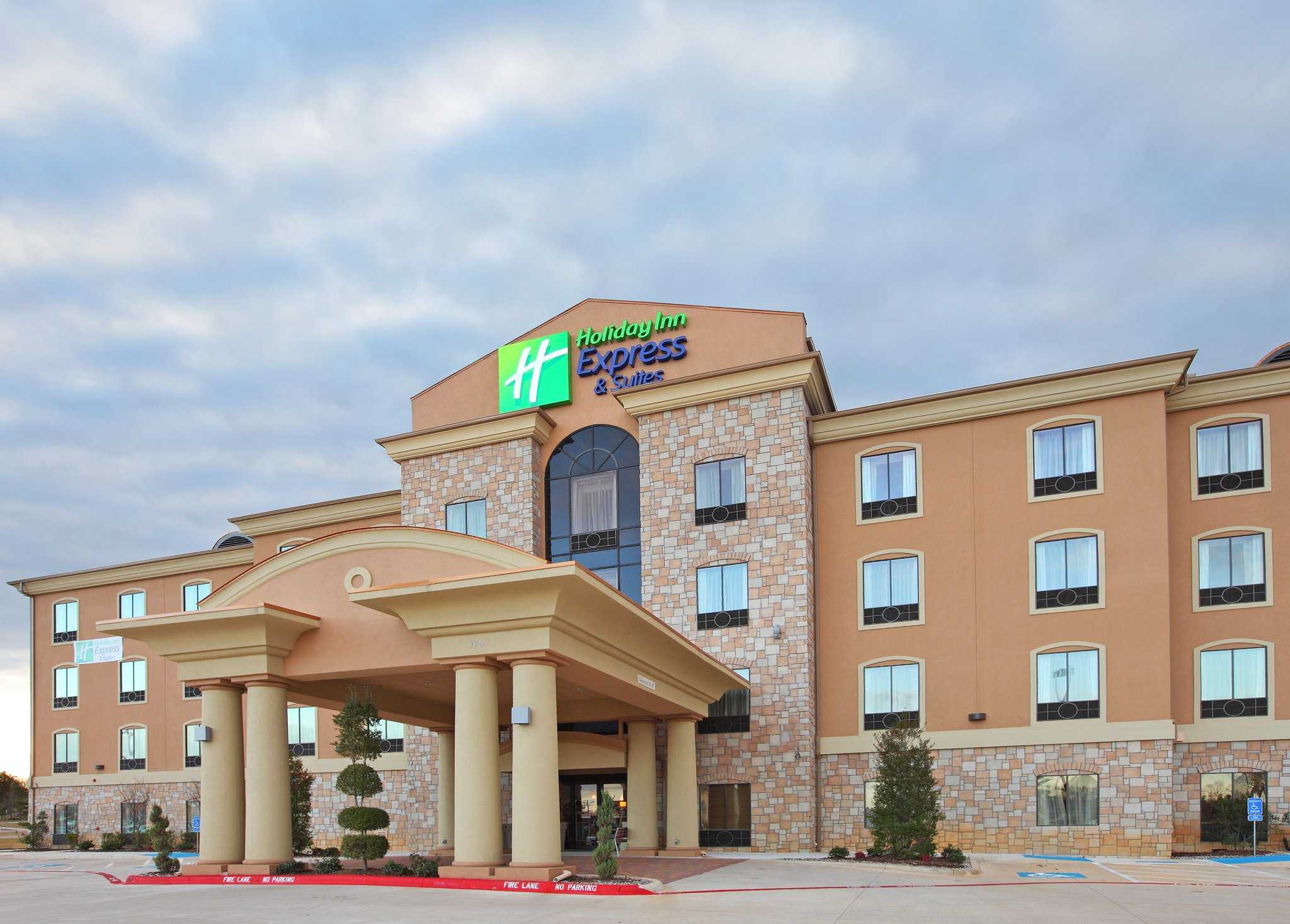 パリ, TXにおけるHoliday Inn Express Hotel & Suites Paris 