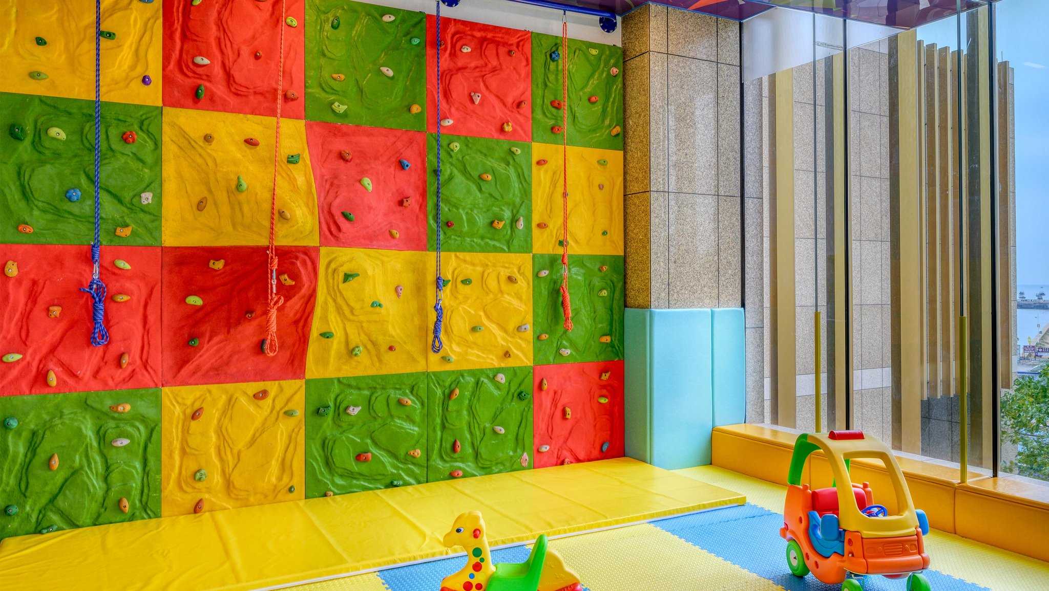 Crowne Plaza Beihai Silver Beach, Beihai, CN