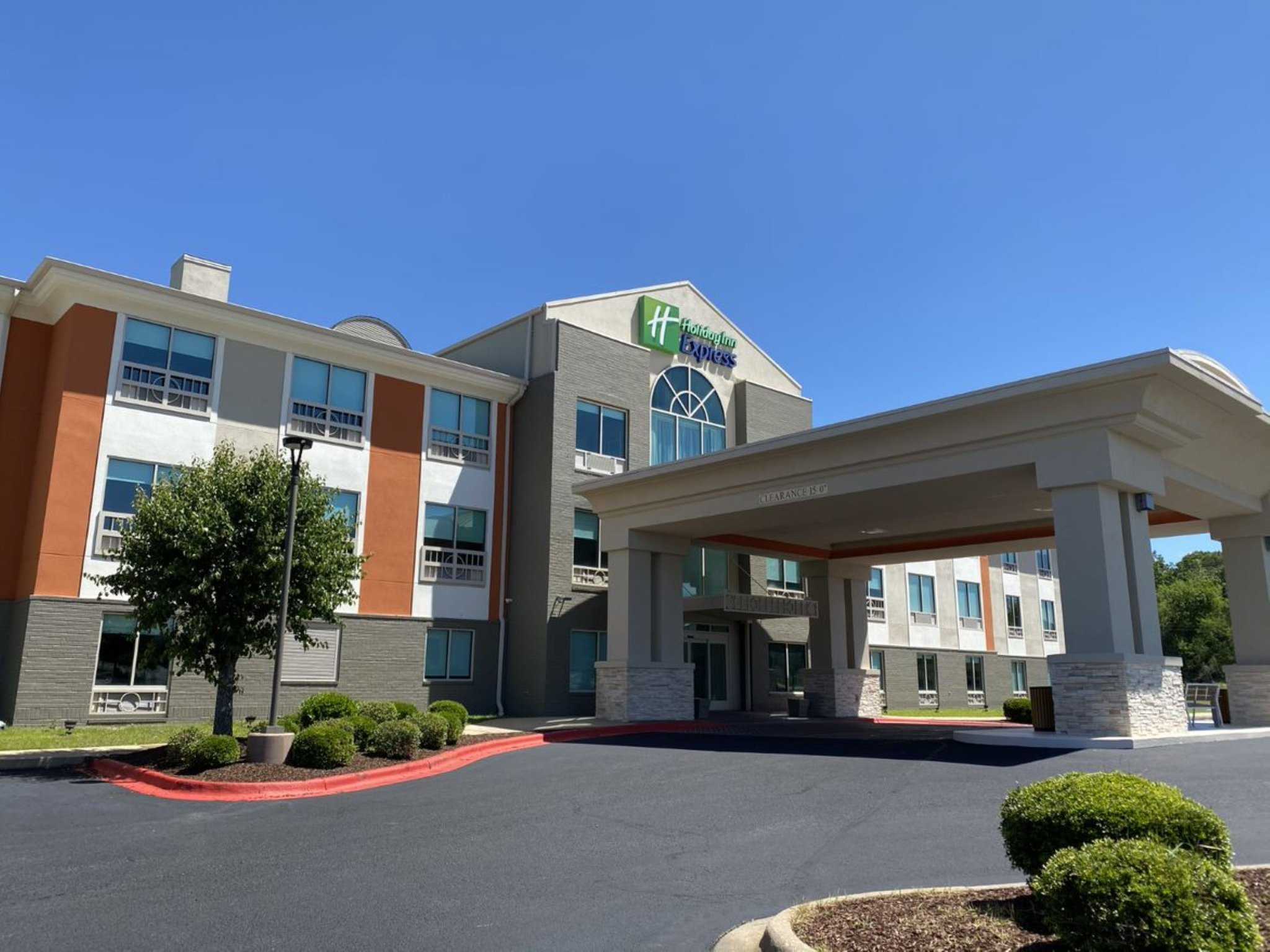 Holiday Inn Express & Suites Enterprise em Empresarial, AL