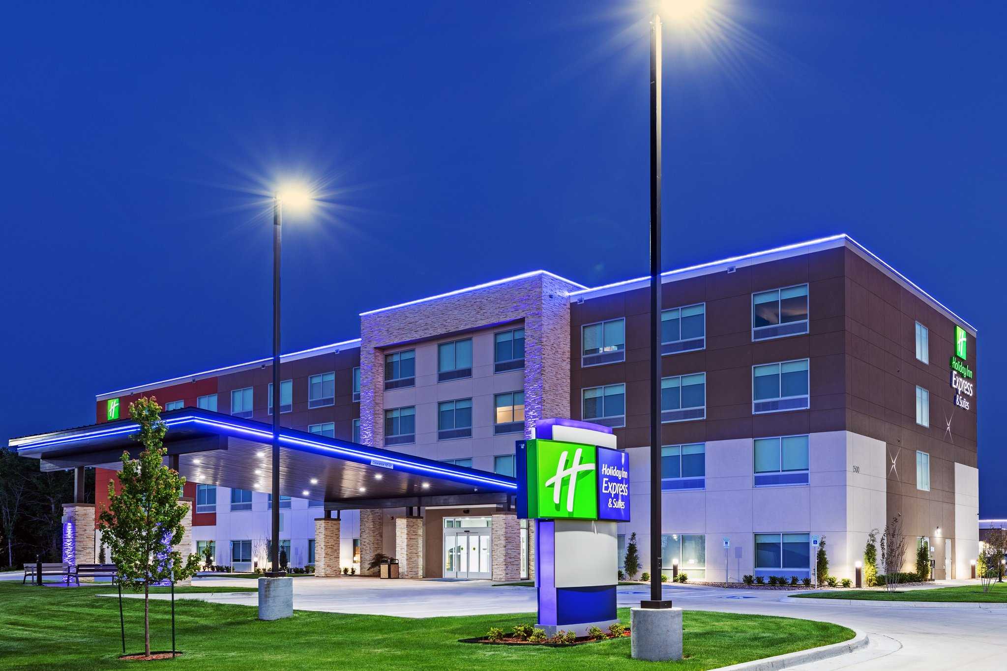 Holiday Inn Express & Suites Parsons em Pastorões, KS