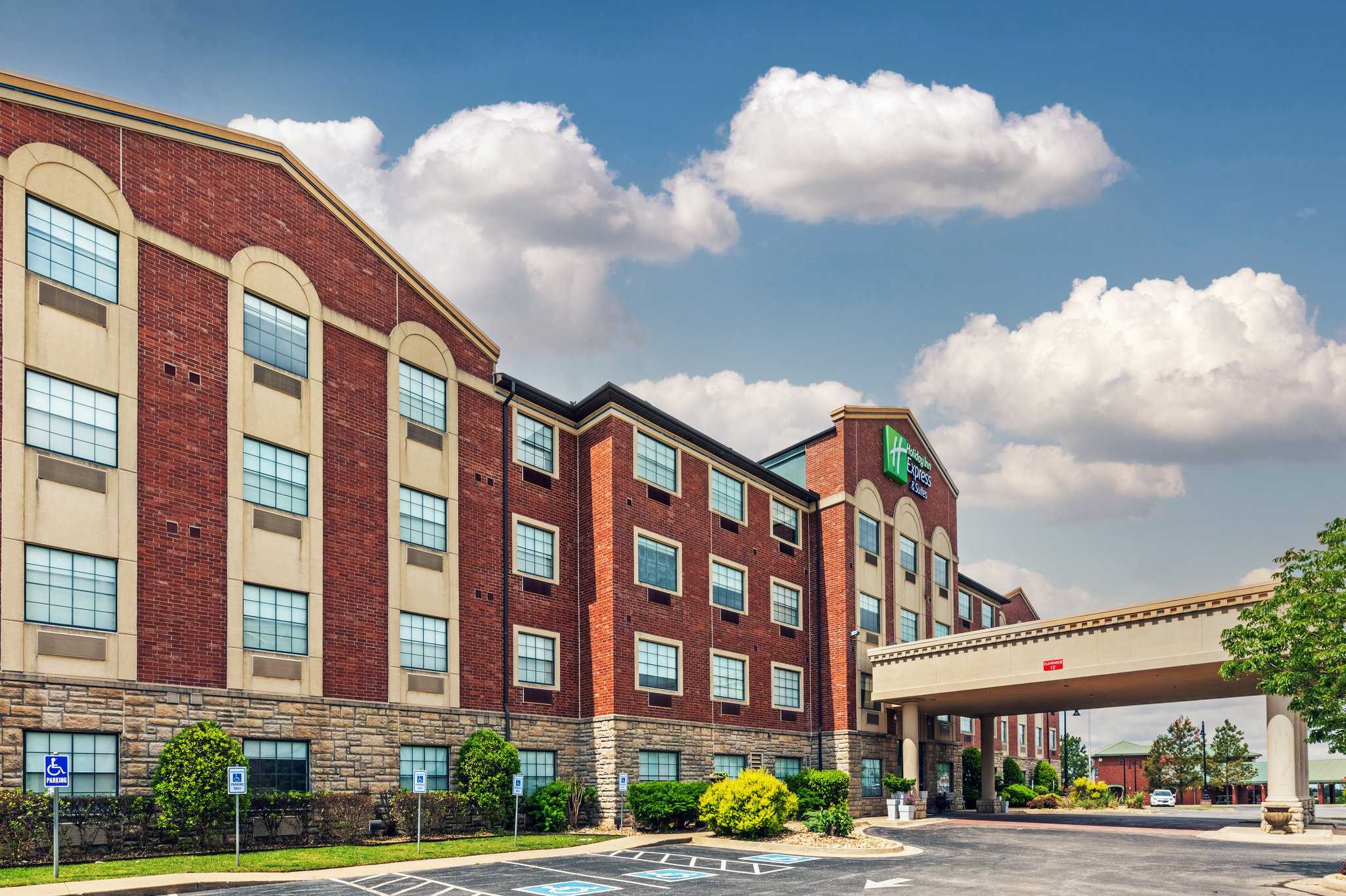 Holiday Inn Express Hotel & Suites Tulsa S Broken Arrow Highway 51 i Trasig pil, OK