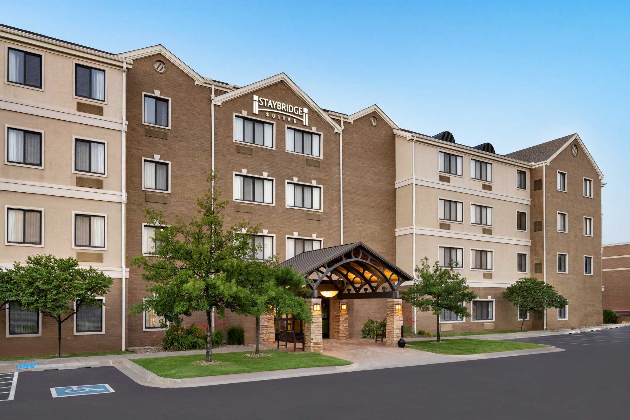 Staybridge Suites Oklahoma City-Quail Springs в Оклахома-Сити, OK