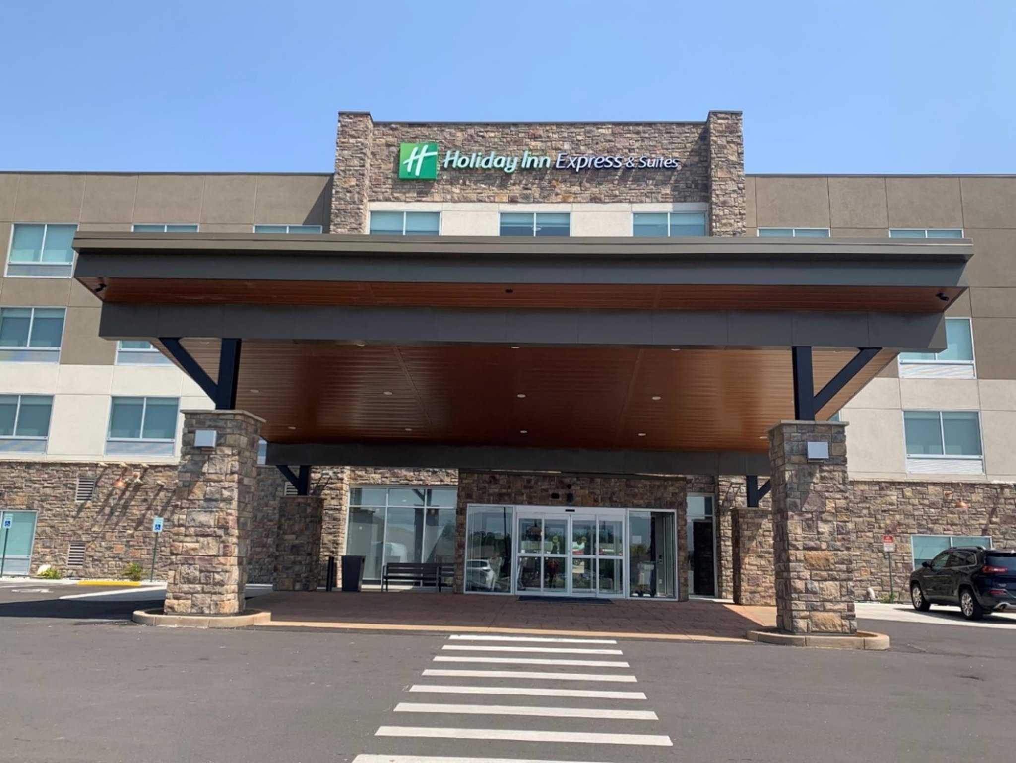 Holiday Inn Express & Suites Canon City в Кэнон-Сити, CO
