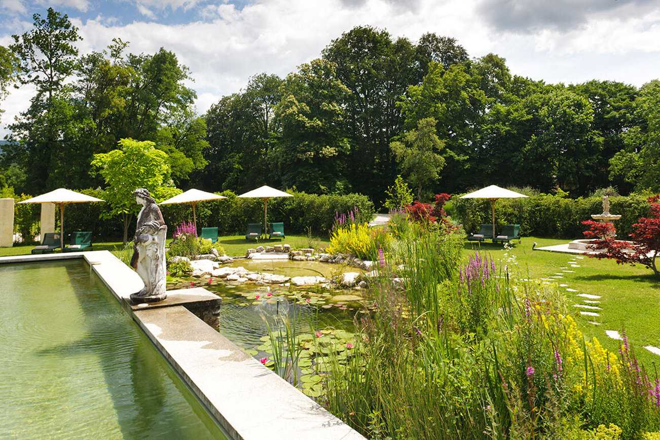 莱斯尼港, FR 的 Chateau De Germigney