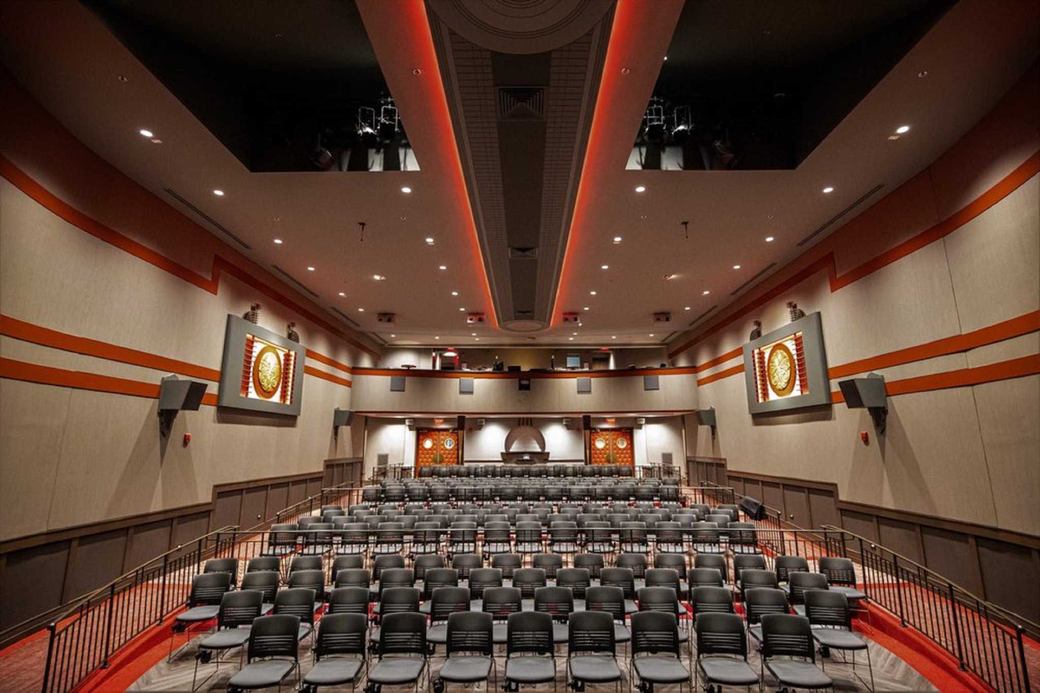 Holiday Inn Express Hotel & Suites Plymouth a Plymouth, IN