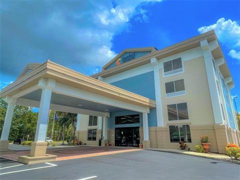 Comfort Inn & Suites Sarasota I75 in Sarasota, FL