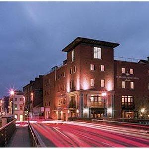 The Pier Hotel в Limerick, IE