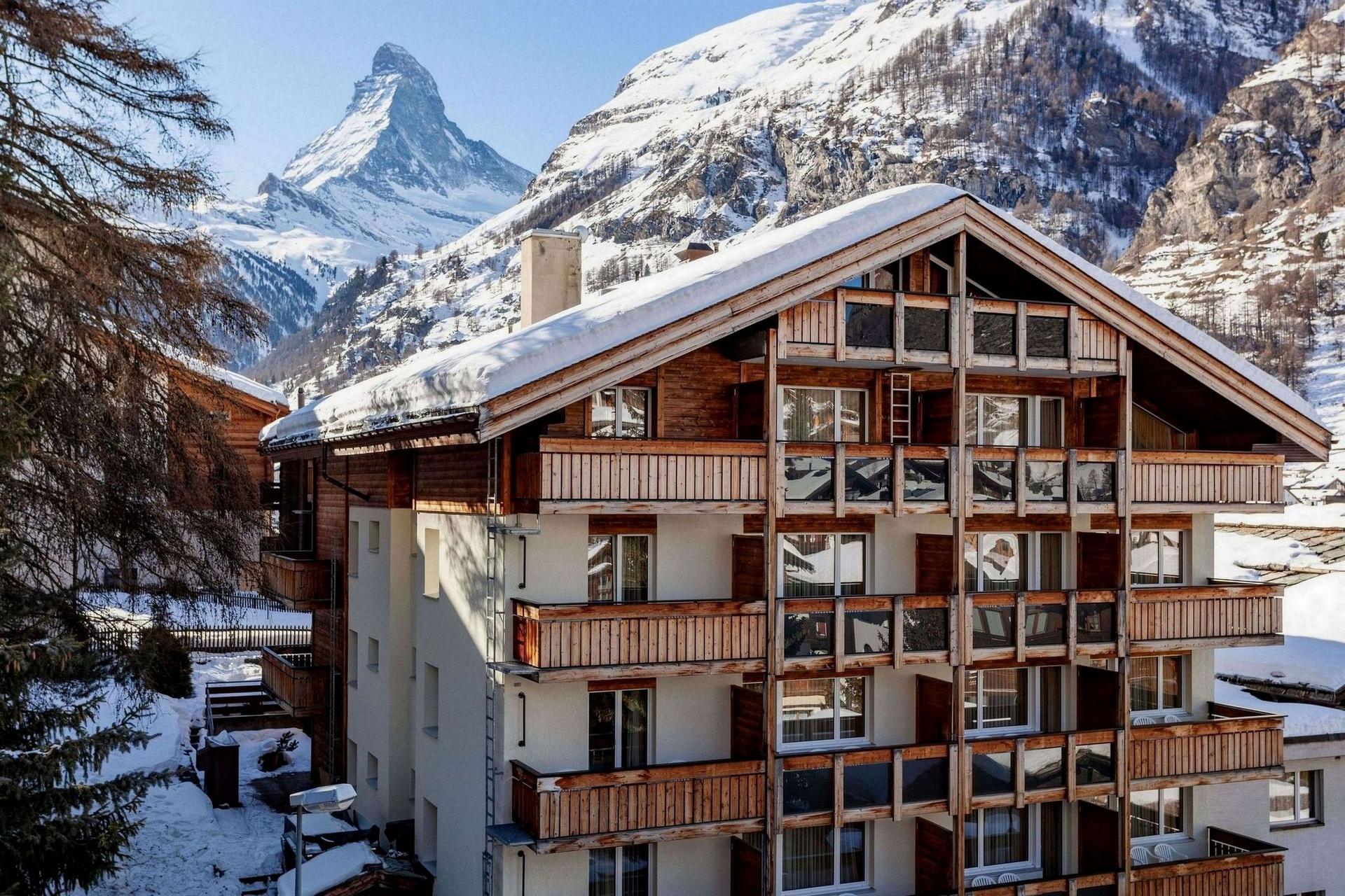 Hotel Holiday Zermatt в Zermatt, CH