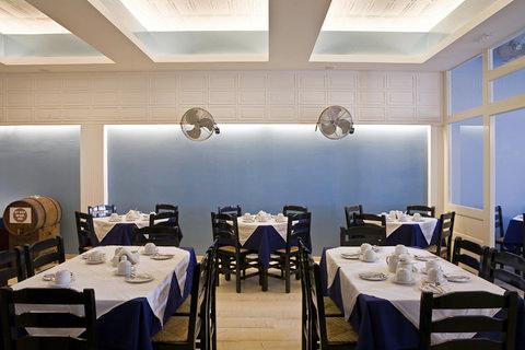 Kamari Beach Hotel i Santorini, GR