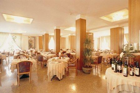 Pesaro, IT 的 Hotel Rossini