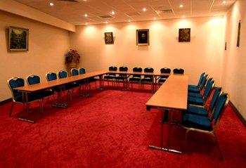 Iasi, RO 的 Astoria Hotel