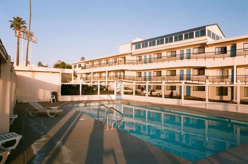 Pismo Beach, CA 的 Edgewater Inn & Suites