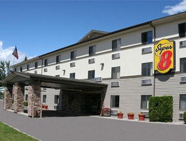 Super 8 by Wyndham Kalispell Glacier National Park a Kalispell, MT