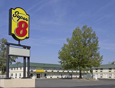 Super 8 by Wyndham Ashland в Ashland, OH