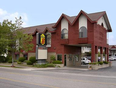 Super 8 by Wyndham Mackinaw City/Beachfront Area en Ciudad de Mackinaw, MI