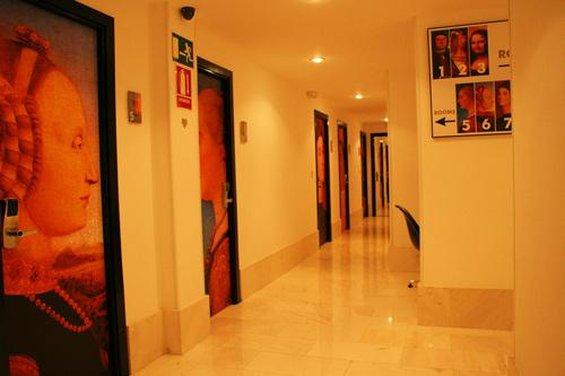 拉科鲁尼亚, ES 的 Hotel Ofi