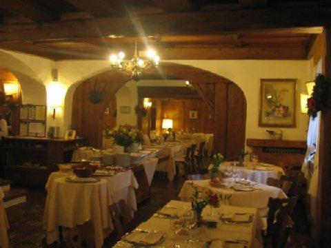 Cortina d'Ampezzo, IT 的 Hotel Europa