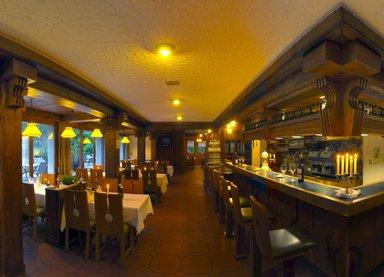 Aparthotel Monte Rosa a Taesch, CH