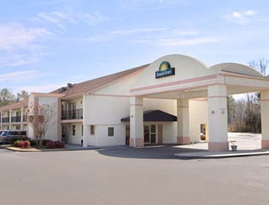 Days Inn by Wyndham Scottsboro AL в Scottsboro, AL
