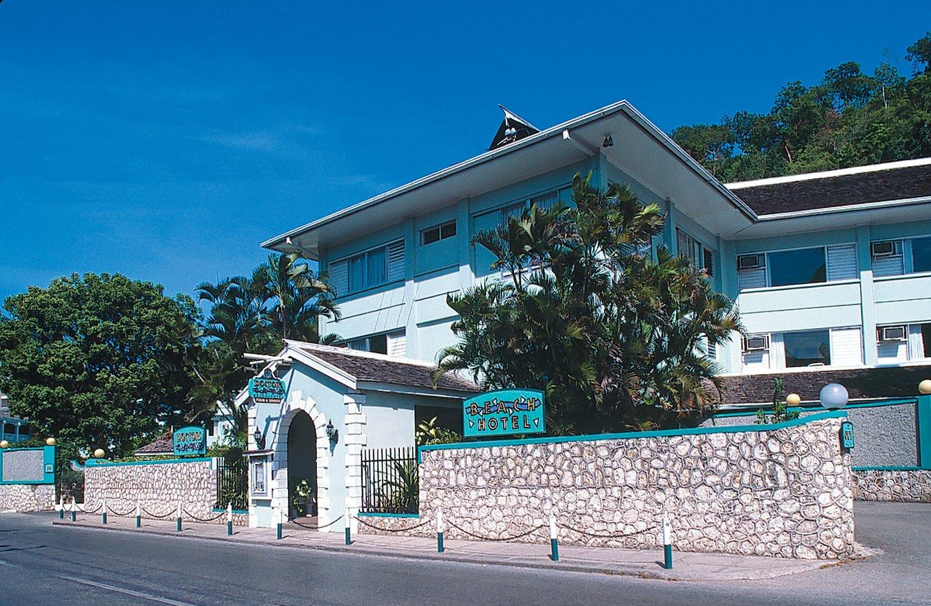 Doctors Cave Beach Hotel in Montego Bay, JM