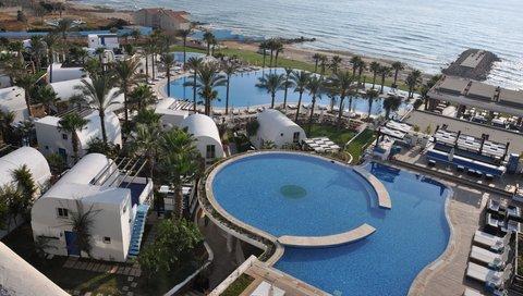 Warwick Pangea Beach Resort & Spa en Jieh, LB