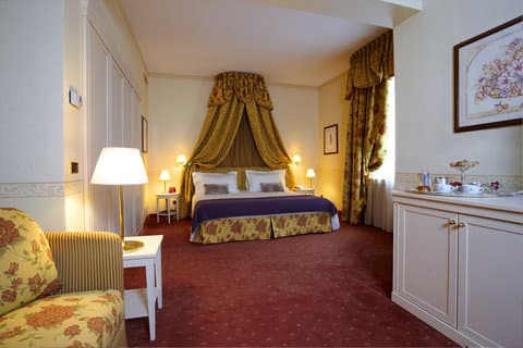 Royal Grand Hotel And Golf в Courmayeur, IT