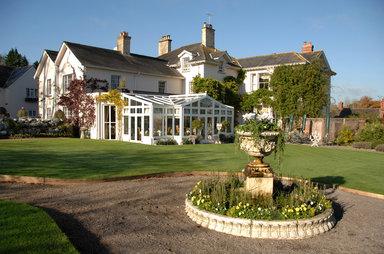 Summer Lodge Country House Hotel, Restaurant and Spa, Red Carnation Hotels ใน Dorchester, GB1