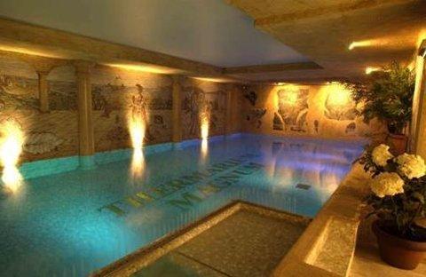 Trieste, IT 的 Grand Hotel Duchi D'Aosta