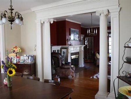 Olde Square Inn в Lancaster, PA