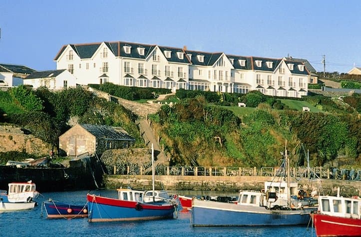 The Bayview Hotel Ballycotton в Ballycotton, IE