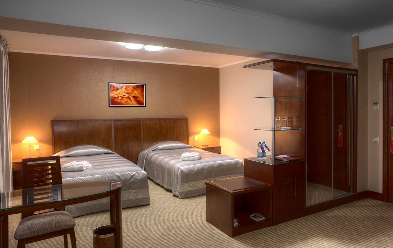 Voyage Hotel ใน Almaty, KZ