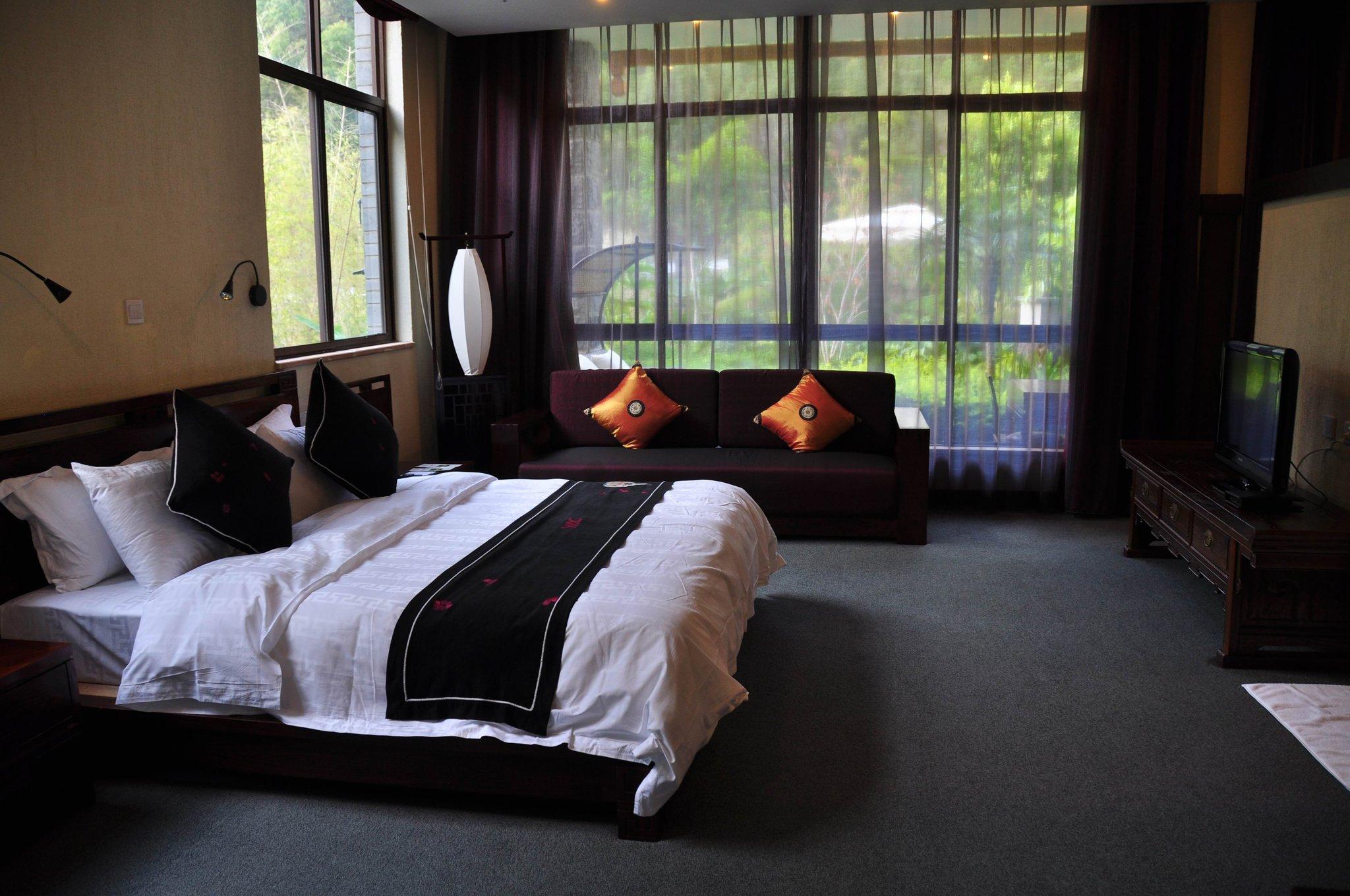 宝山, CN 的 Tengchong Hot Spring Spa Villas Resort