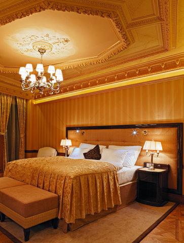 Quisisana Palace в Karlovy Vary, CZ