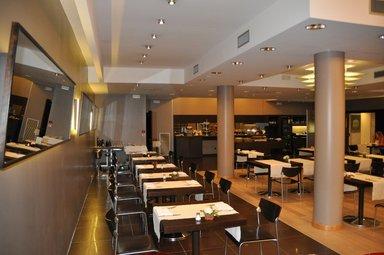 First Hotel Malpensa в Somma Lombardo, IT