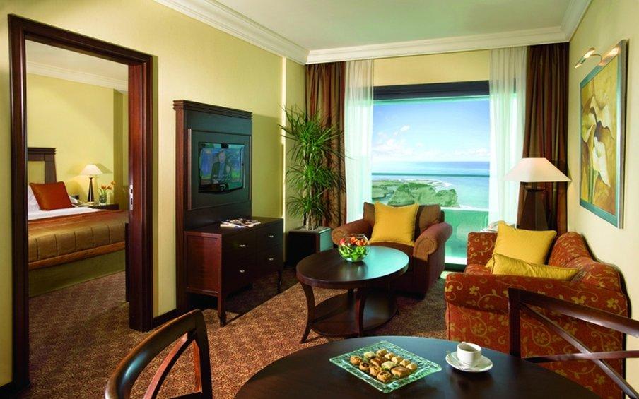 Raouche Arjaan by Rotana a Beirut, LB