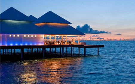 Diamonds Thudufushi Beach & Water Villas a South Ari Atoll, MV