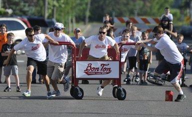 Luck Country Inn image