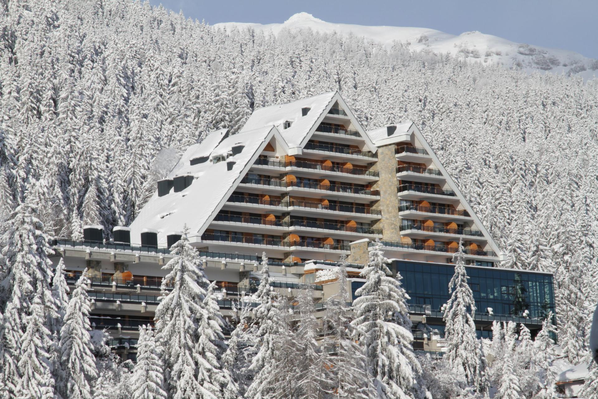 Crans Ambassador Hotel ใน Crans-Montana, CH