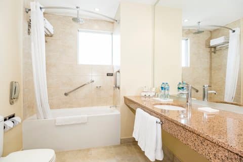 Holiday Inn Express Hotels Quito ใน กีโต, EC