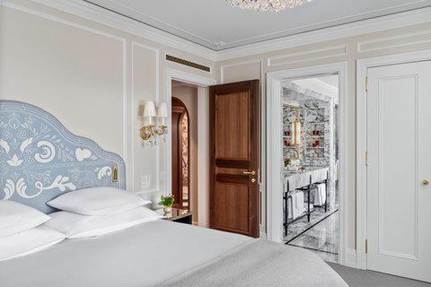 St. Moritz, CH 的 Badrutt's Palace Hotel
