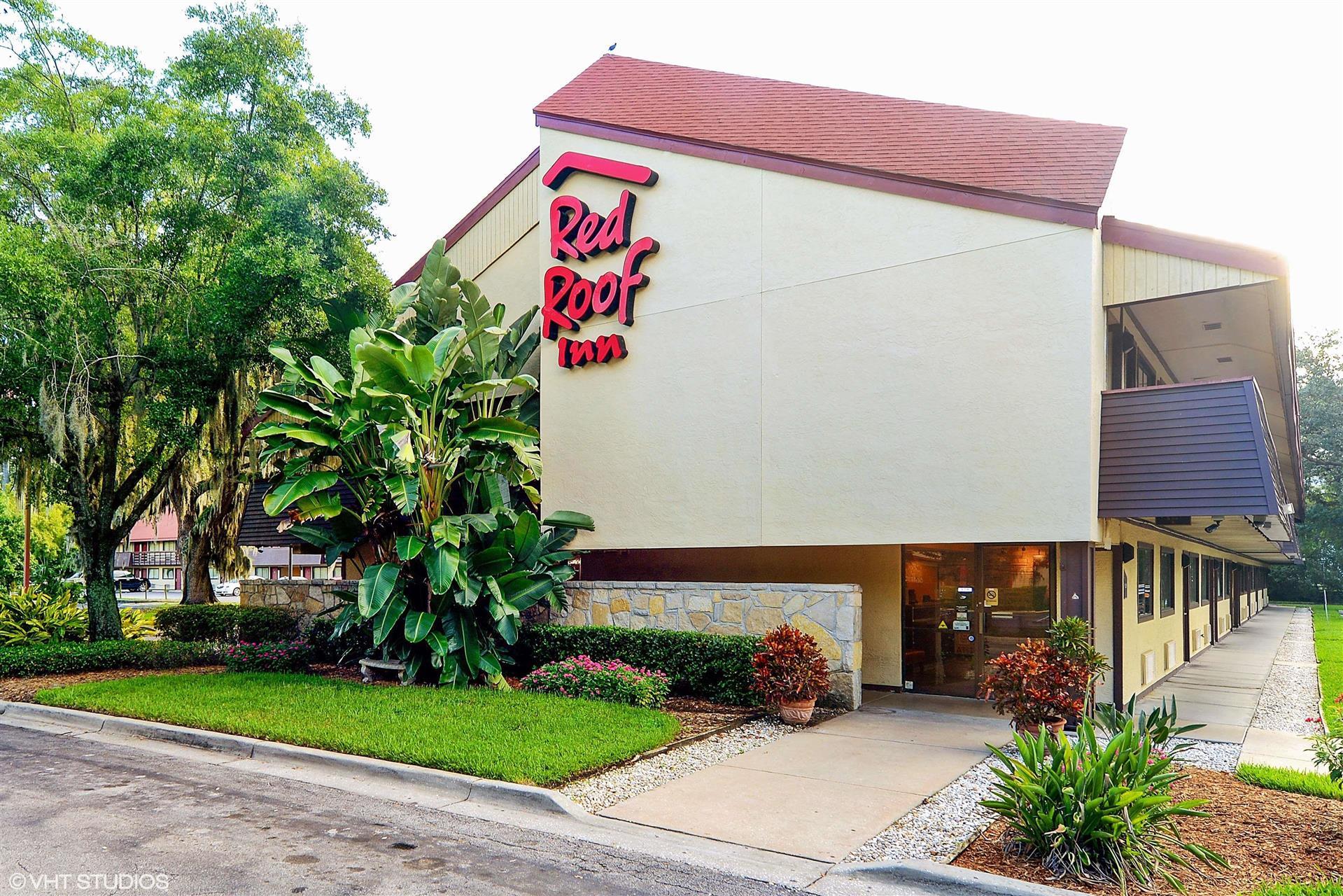 Red Roof Inn Tampa Fairgrounds - Casino in Tampa, FL