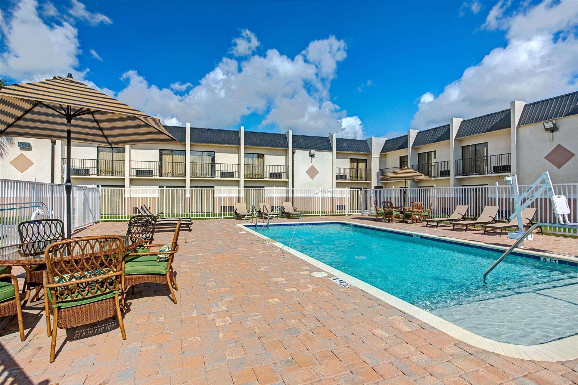 Days Inn & Suites by Wyndham Tampa near Ybor City in Tampa, FL