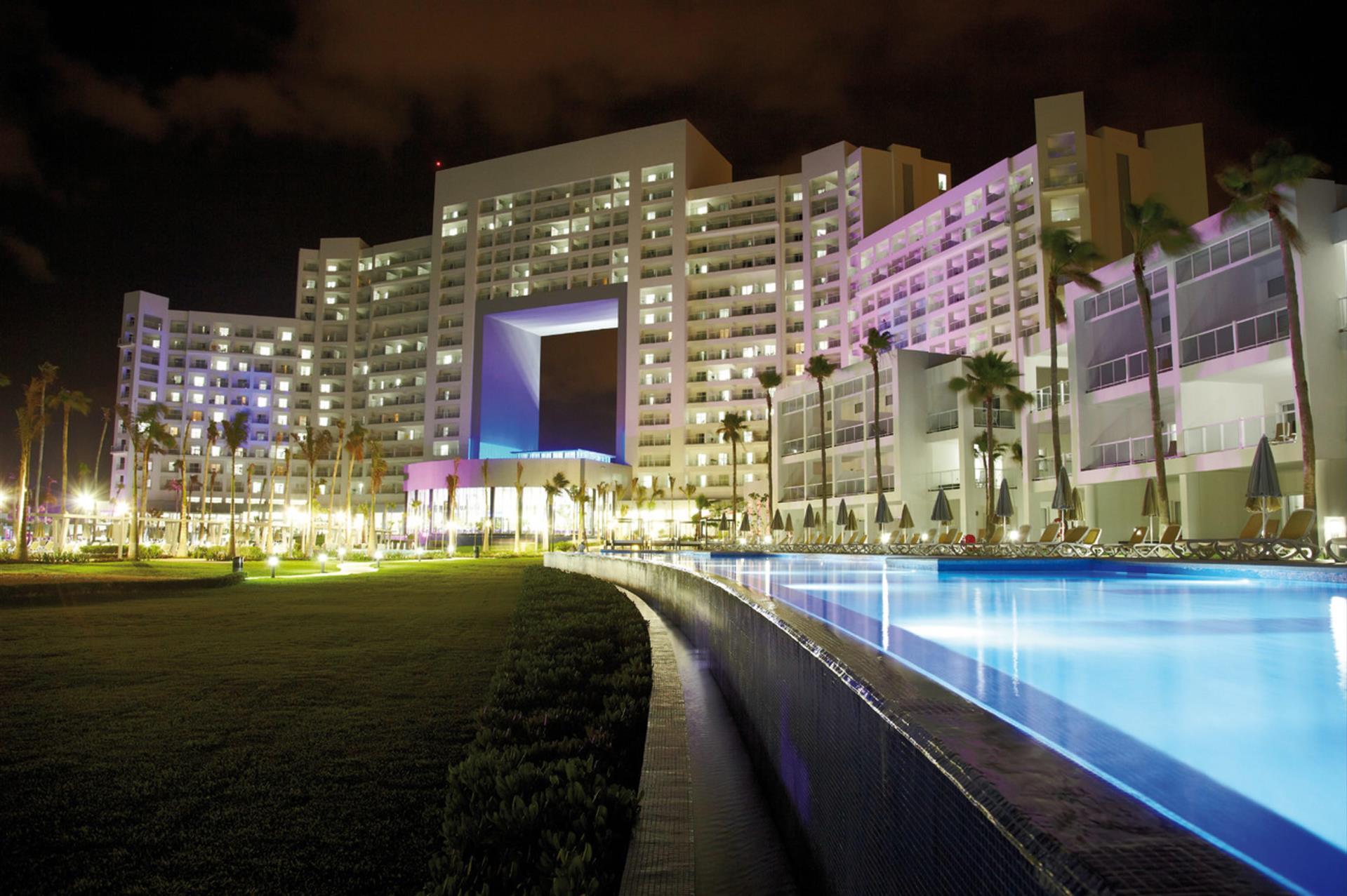 Hotel Riu Palace Peninsula in Cancun, MX