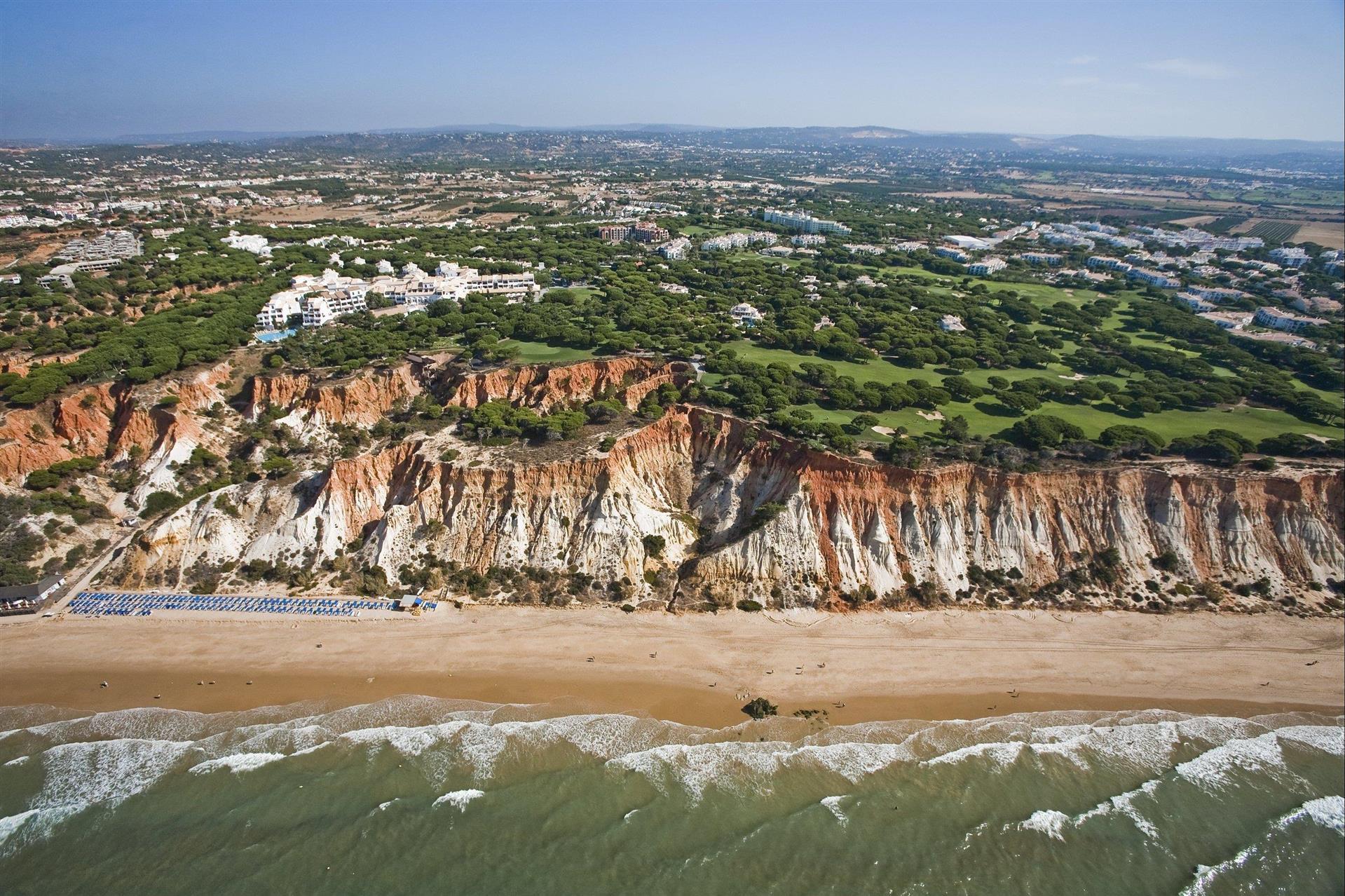 Pine Cliffs Hotel, a Luxury Collection Resort, Algarve in Albufeira, PT