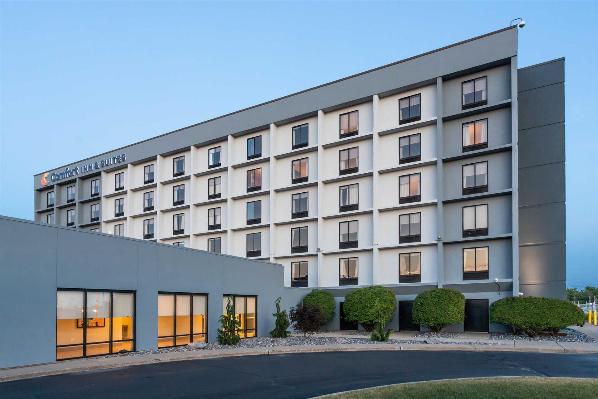Comfort Inn & Suites Buffalo in Buffalo, NY