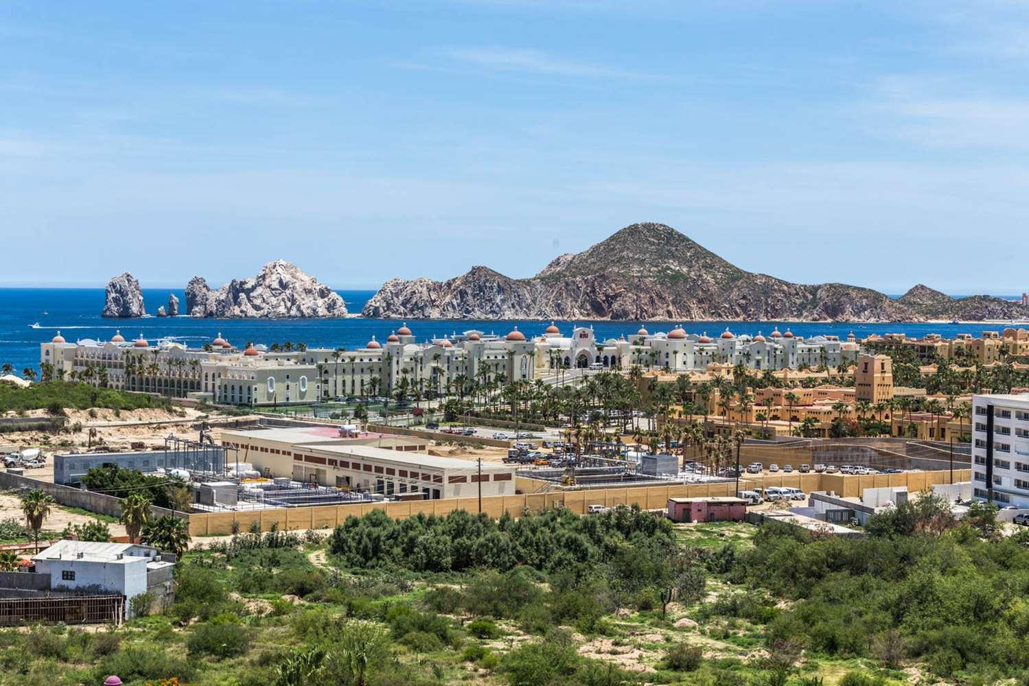 Comfort Inn and Suites Los Cabos in Cabo San Lucas, MX